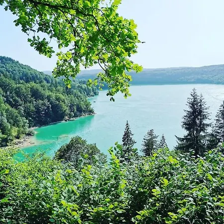 Holiday home L'orgeletaine : Grande Maison Au Milieu Des Lacs Du Jura *